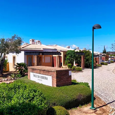 Calma - Oasis - Lagos, Villa